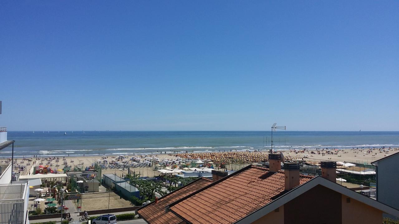 Hotel La Falena Cervia Bagian luar foto
